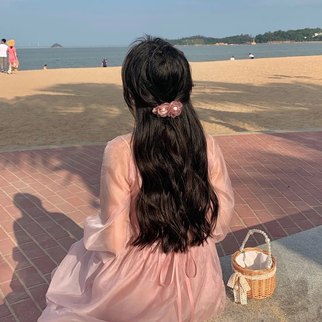 女生联谊会的美女粘球