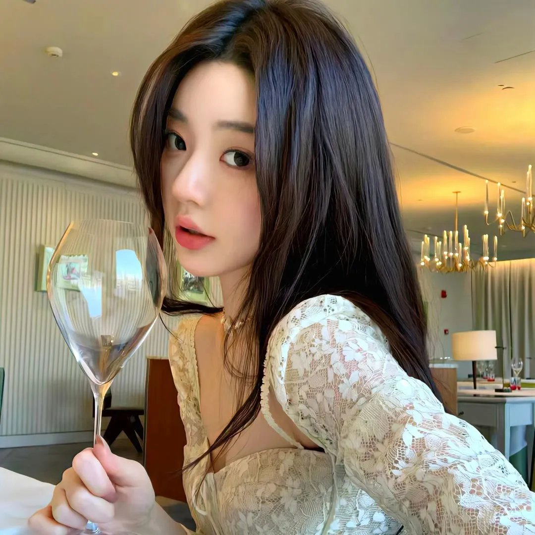 雏燕嬉春